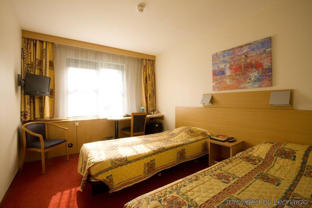 Bastion Hotel Roosendaal Rom bilde